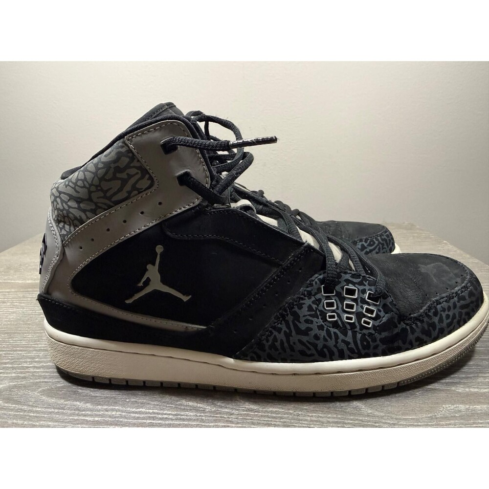 Size 11 - Jordan 1 Flight Black Grey Elephant 372704-055